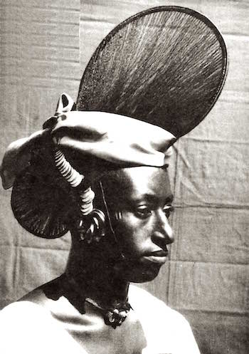 Jubaade. Women hairdo, Fuuta-Jalon, Guinea.