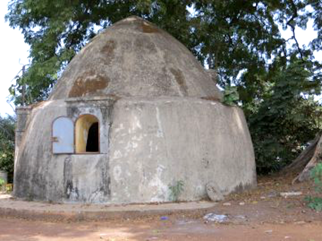 Case d'Olivier de Sanderval au quartier Sandervalia de Conakry vers 1975