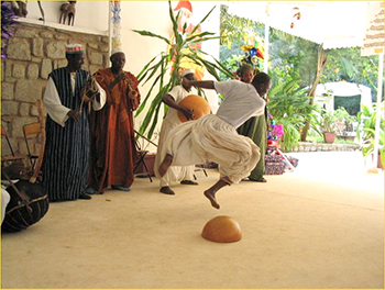 nyamakala-danse-acrobat-ckry-2003-350